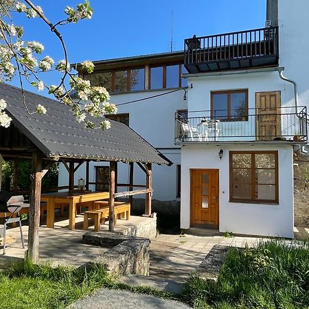 Wintermill Apartment Laznicky Екстериор снимка