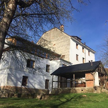 Wintermill Apartment Laznicky Екстериор снимка