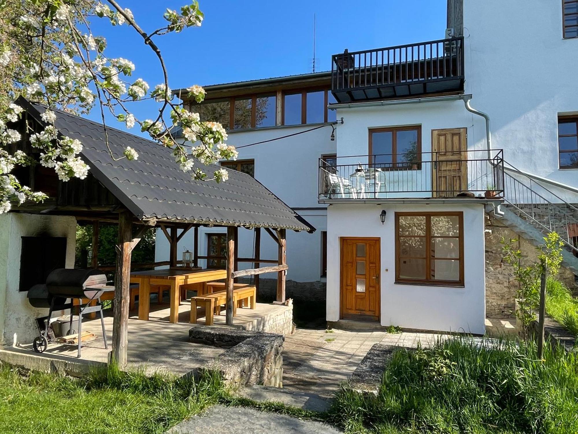 Wintermill Apartment Laznicky Екстериор снимка