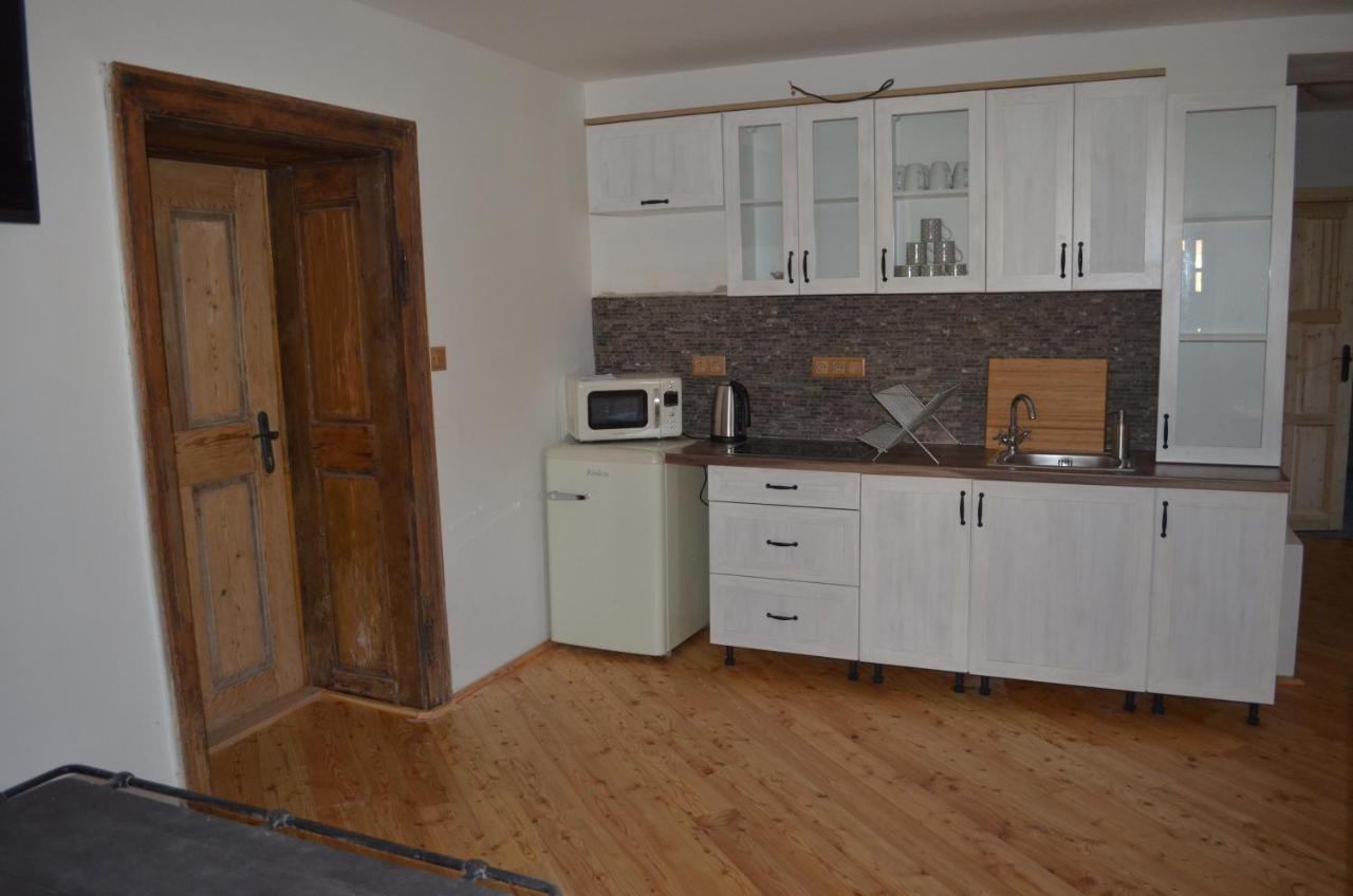 Wintermill Apartment Laznicky Екстериор снимка