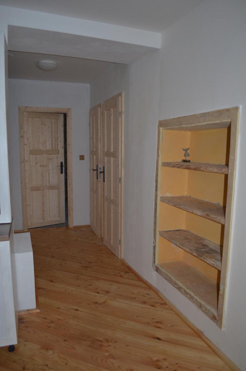 Wintermill Apartment Laznicky Екстериор снимка