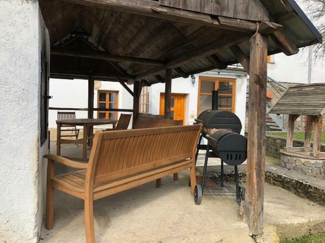 Wintermill Apartment Laznicky Екстериор снимка
